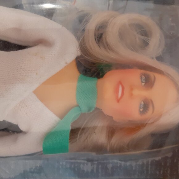Charlie's Angels Farrah Fawcett as Jill Munroe 8 1/2" Doll Hasbro 1977 NRFB - Picture 7 of 15
